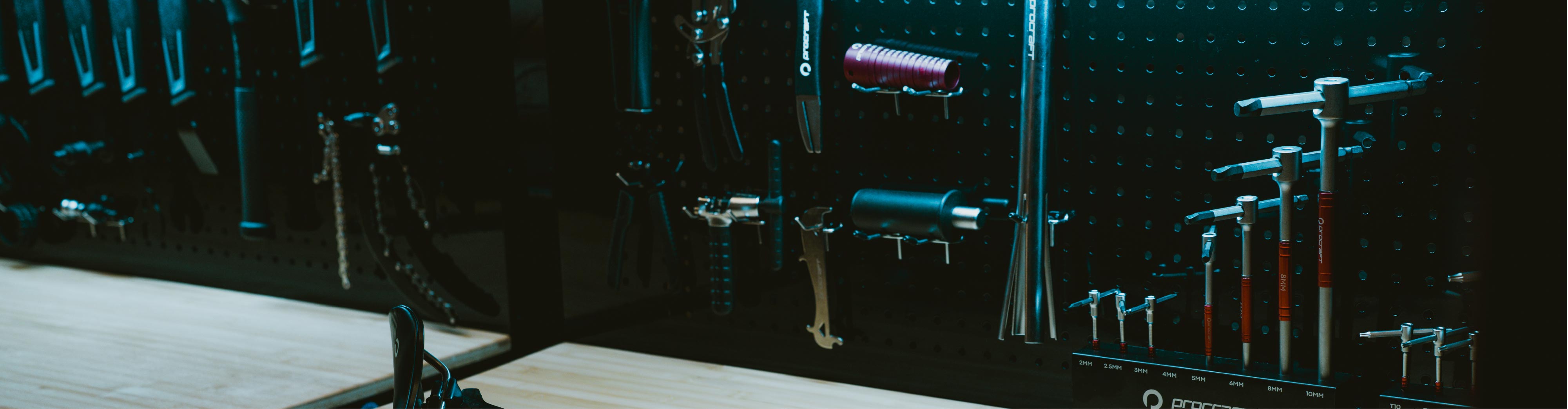 Waffenkammer, Waffe, Elektrisches Gerät, Mikrophon, Hardware